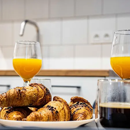 W Centrum Warszawy - Dworzec * Varsó