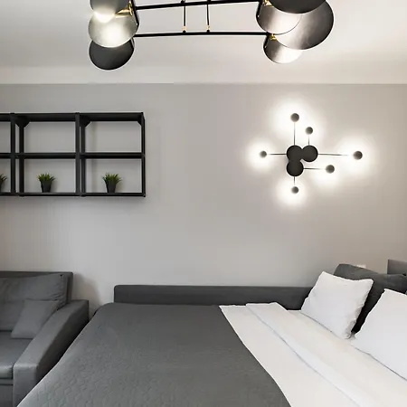 W Centrum Warszawy - Dworzec *